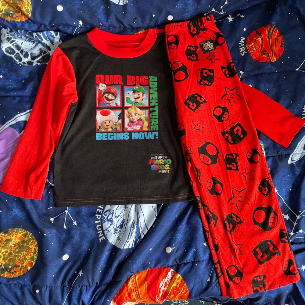 Nintendo Super Mario Movie Boys Pajama Set Size 6